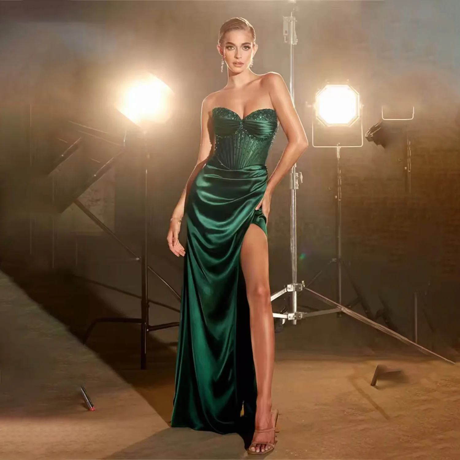 

Customized Mermaid Dress Evening Gown for Women Sweetheart Backless Sequins Ruched Vestidos de Graduación
