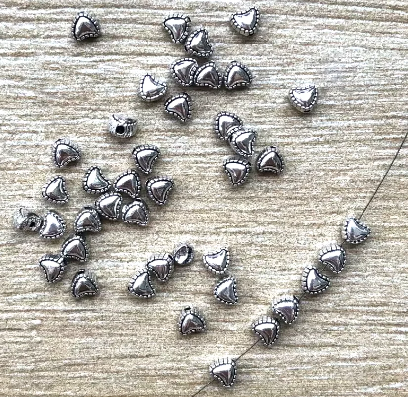

40pcs 5*4mm Alloy metal heart shaped beads for jewelry findings HW2624