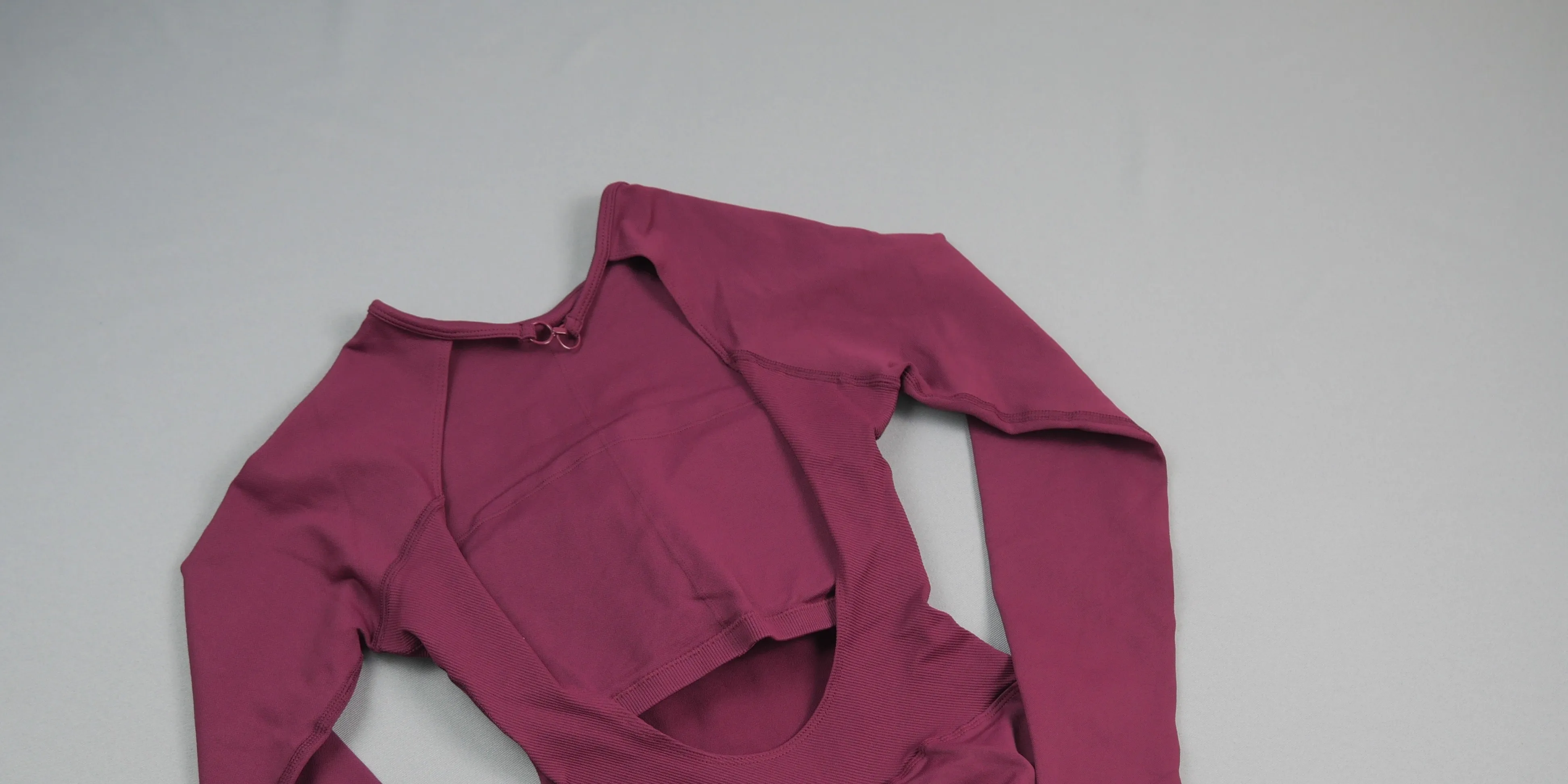 Nahtloser Langarm-Yoga-Bodysuit für Damen, schnelltrocknend, hochelastisch, rückenfrei, für Fitness- und Workout-Übungen – Detail 10
