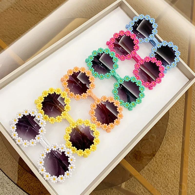 New Style Children Sunglasses Kids Vintage Round Daisy Shape Sun Glasses Trendy Fashion UV400 Outdoor Flower Goggle Shades