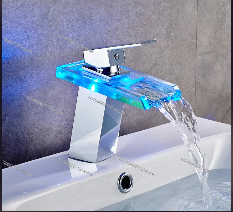 Temperature-controlled three-color LED luminous glass faucet