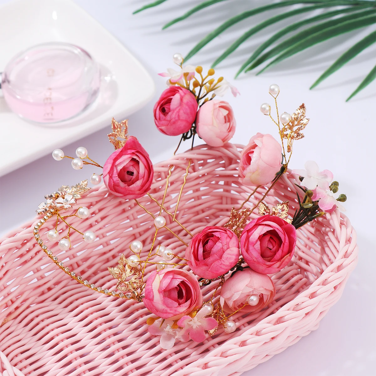 

Imitation Flower Hairpin Pearl U shaped Bridal Clips Wedding Accessories Elegant Fabric Crystal Decorative