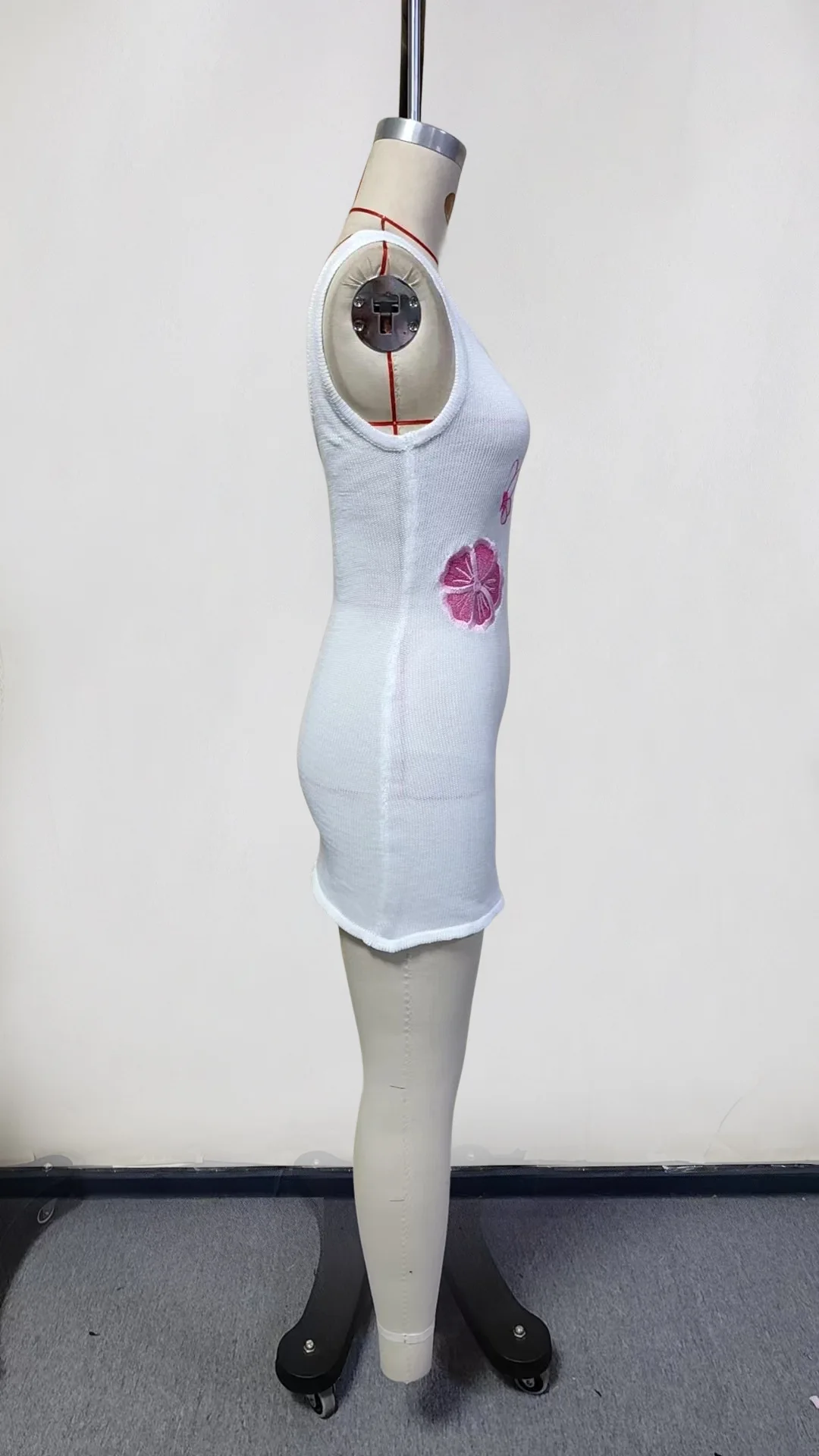 Robe de plage en tricot pour femmes, Sexy, ajourée, col en U, sans manches, Cover-Up pour Bikini, robe de vacances, été, 2026