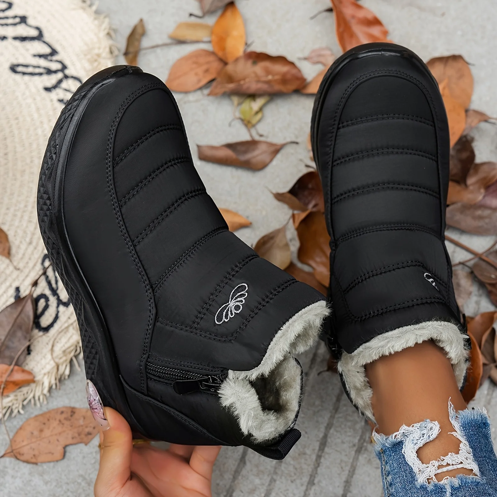 

Women Winter Non Slip Cotton Padded Shoes Thicken Plush Warm Snow Boots Woman Casual Down Waterproof Ankle Boots Female 2025