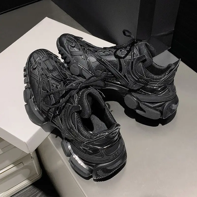 New hot sale 2025 summer unisex breathable outdoor lightweight professional hiking shoes Very good