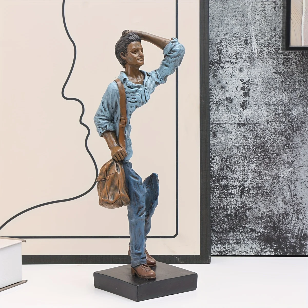 Stylish Resin Art Statue for Living Room Entryway TV Cabinet Wine Bar Decor