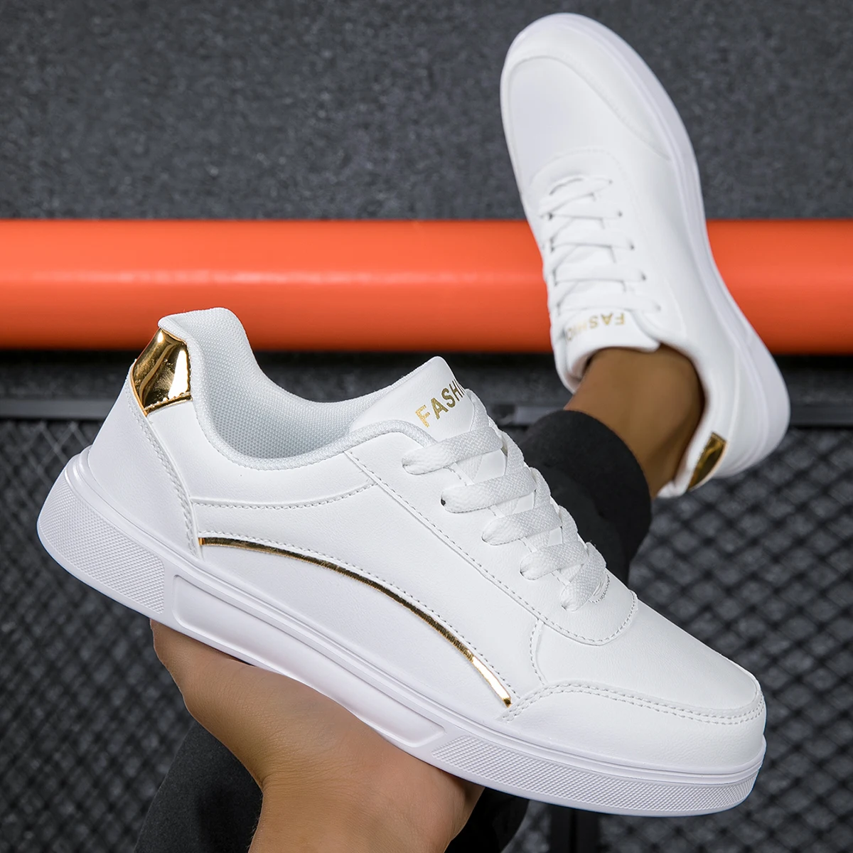 Women's White Shoes Spring Autumn Outdoor Flat Casual Sports Shoes Men New EVA Sole Lace Up Round Toe Fashionable Office Shoes