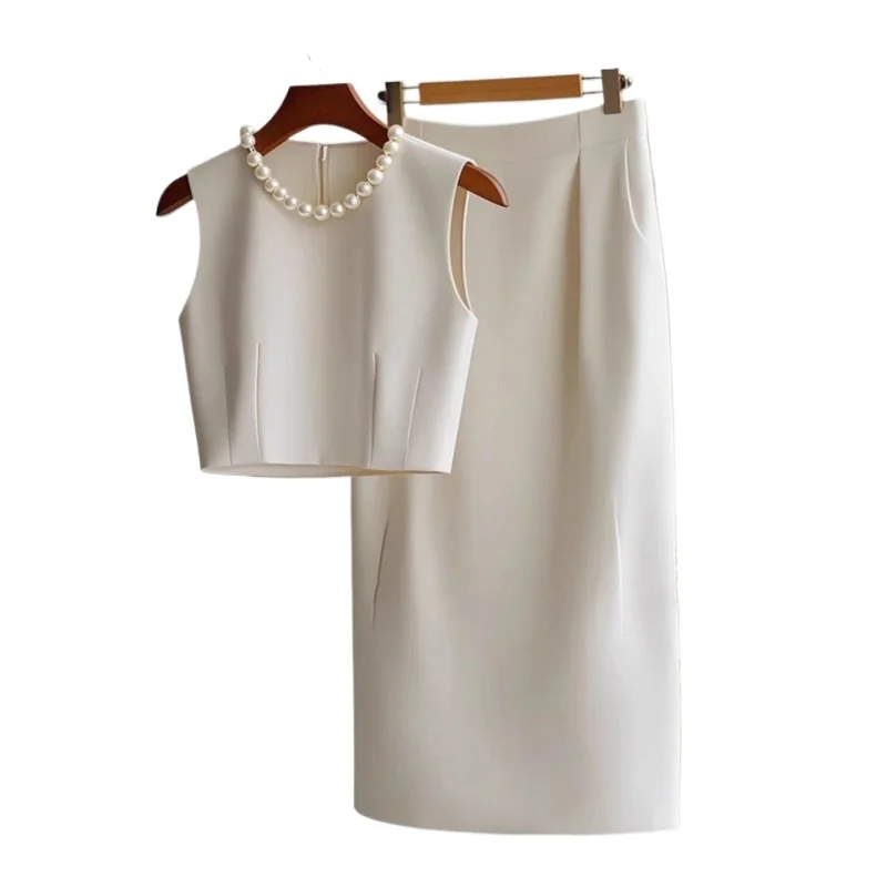 

2026 Suit Skirt Is Popular A Two-piece Temperament Three-dimensional Bead Sleeveless Top Is Stacked with A High-waisted Skirt.