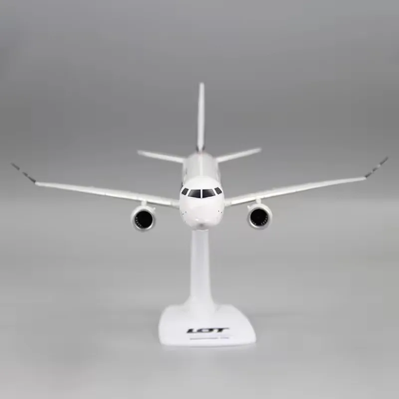 E175 E195 مجموعة الخطوط الجوية البولندية 1/100 مقياس E-175 E195 الطائرات البلاستيك Abs الجمعية الطائرات بنة لعبة مجسمة جمع #4