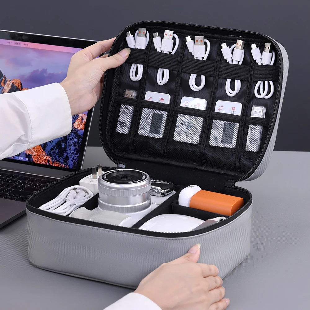 Tas Perjalanan Digital Kapasitas Tinggi Terpisah Multifungsi untuk Kabel Data, Power Bank, dan Penyimpanan USB