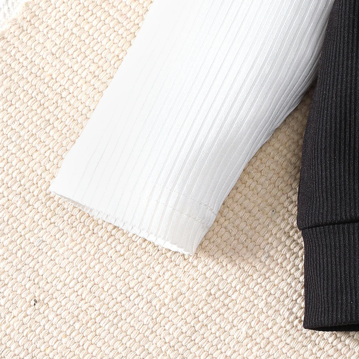 2-teiliges Baby-Set für Jungen mit Reverskragen, farblich abgesetztem Oberteil und Hose, modisches Set für 0-3-jährige Babys, Frühlings- und Herbst-Set für kleine Gentlemen – Detail 4