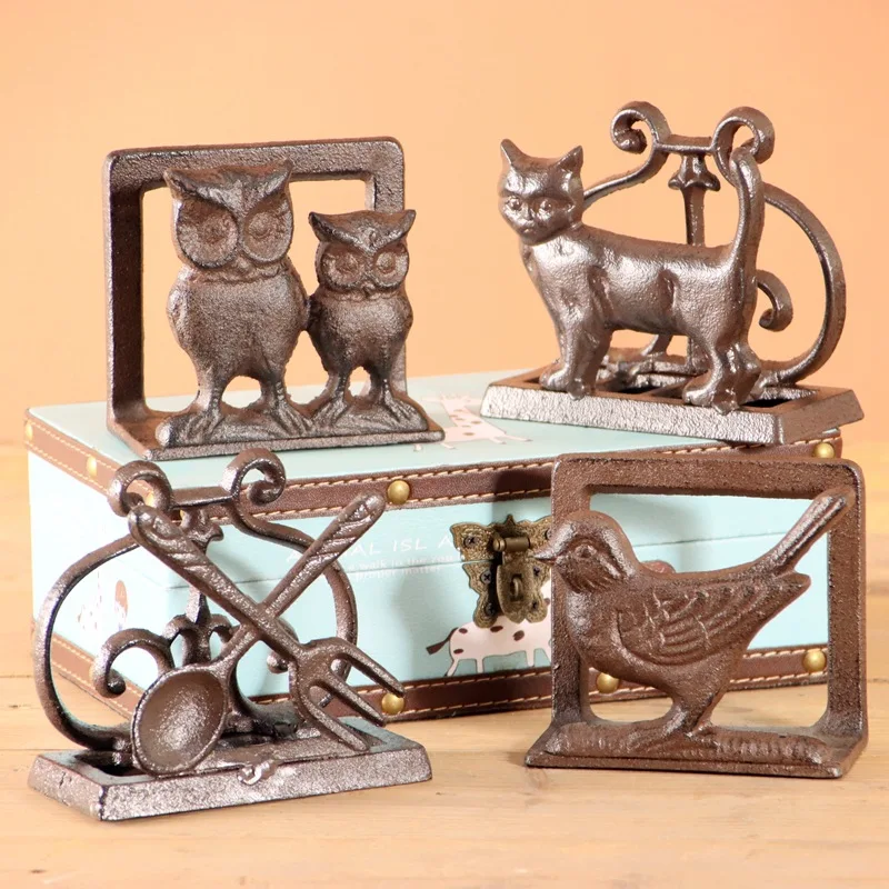 Retro creative cast iron business card holder, note holder, desk, business card holder, office decoration