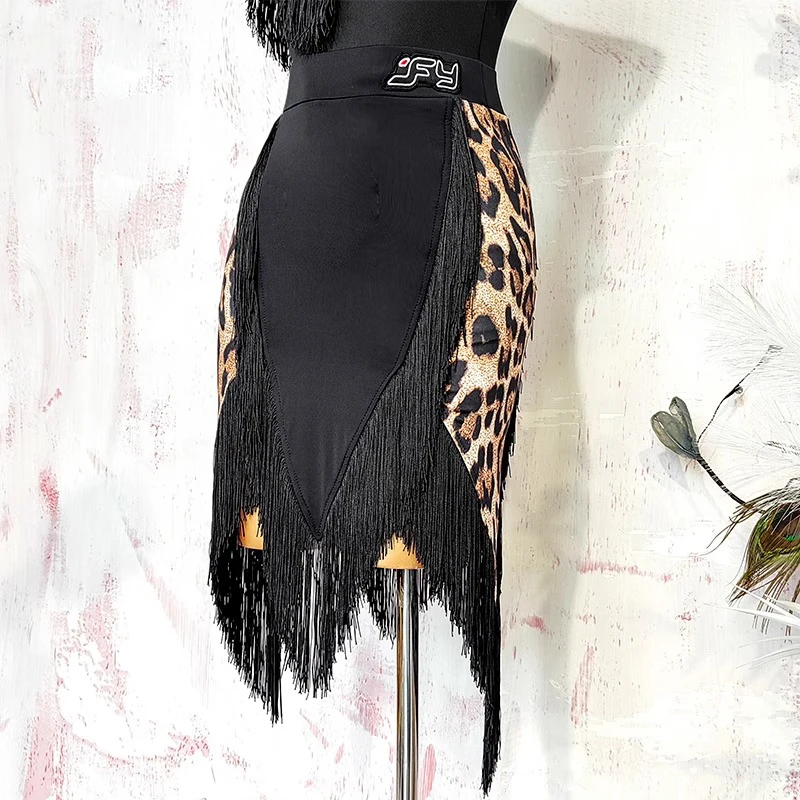 2025 فستان رقص لاتيني أسود لحفلة موسيقية ملابس الرقص تنورة ممارسة ارتداء ملابس الفتيات الإناث خط دعوى المرأة المرحلة السامبا ليوبارد