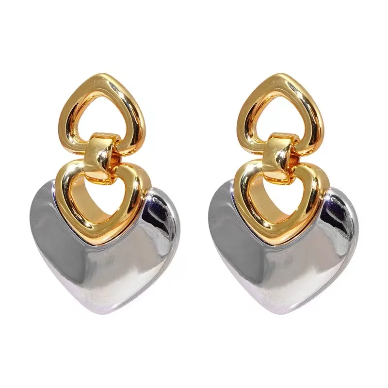 Europe And The United States Love Minority Light Luxury Fashion Earrings Suitable For Women Commute With Accessories