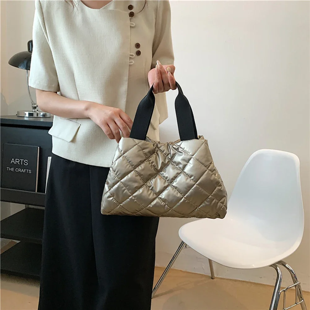 Women Quilted Cloud Hobo Handbag Large Capacity Puffer Shoulder Bag Solid Bubble Tote Bag Pleatd Cotton Pouch Girls Winter Purse