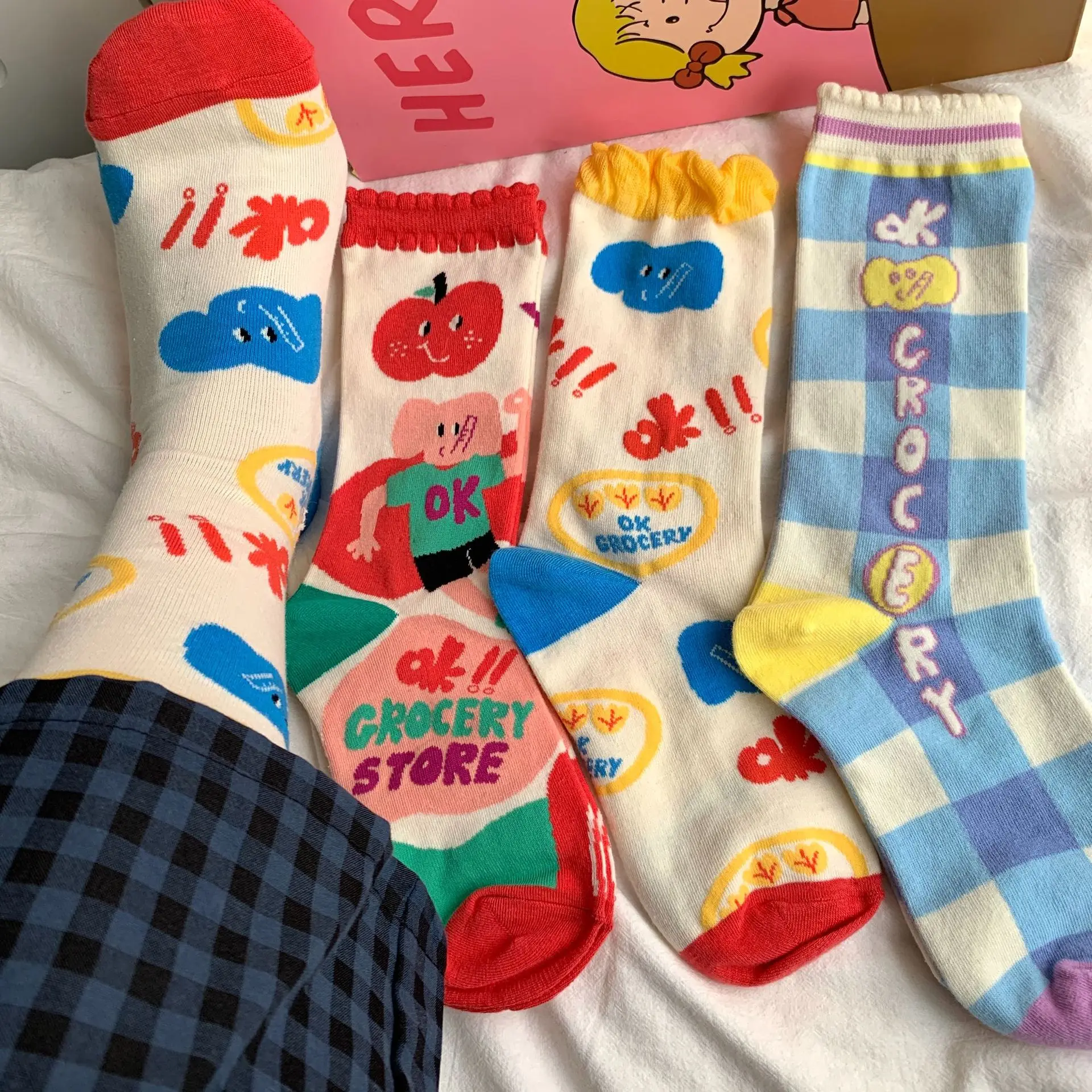 Damskie skarpetki z małymi pomidorami kobiece koreańskie Mid-tube Ins JK dziewczęce śliczne Kawaii Cartoon całoroczne dorywczo wygodne bawełniane skarpetki