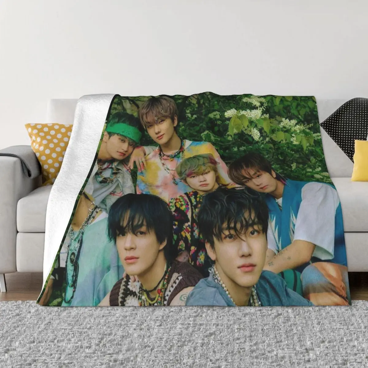 NCT DREAM Plaid Blankets Sofa Cover Velvet Spring Autumn Kpop Singer Portable Thin Throw Blankets for Home Office Rug Piece