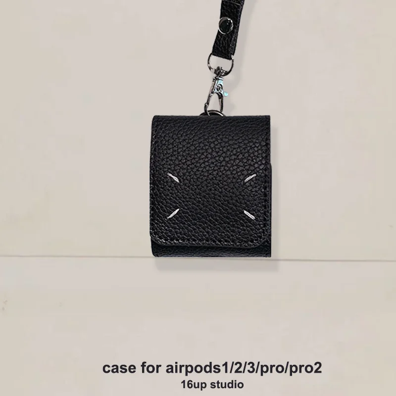 حافظة جلدية مارتن مارجيلا مع حبل سماعة رأس لاسلكية حافظة بلوتوث لأجهزة Apple AirPods 2 3 4 2024 Pro 2 حافظة ناعمة