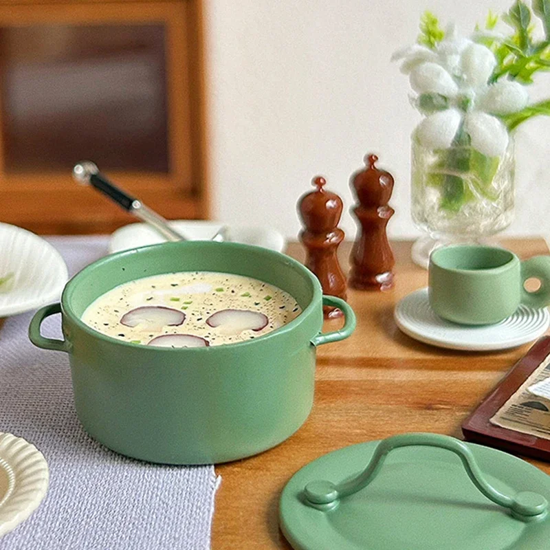 Mini olla para sopa de setas y crema para casa de muñecas, modelo de simulación, accesorios de cocina para decoración de casa de muñecas, juguetes para juego de imitación, 1/12