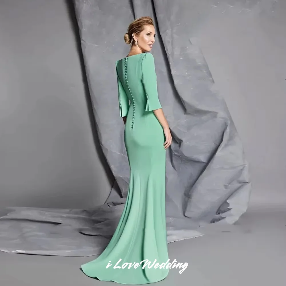 ชุดราตรีคอวีสีเขียว ผ้าซาติน แขน 3/4 ติดกระดุม ทรงเมอร์เมด ยาวกรอมพื้น ชายกระโปรงแบบกวาดพื้น จีบระบาย สำหรับงานแต่งงานและงานเลี้ยง ปี 2025  รับสั่งตัด