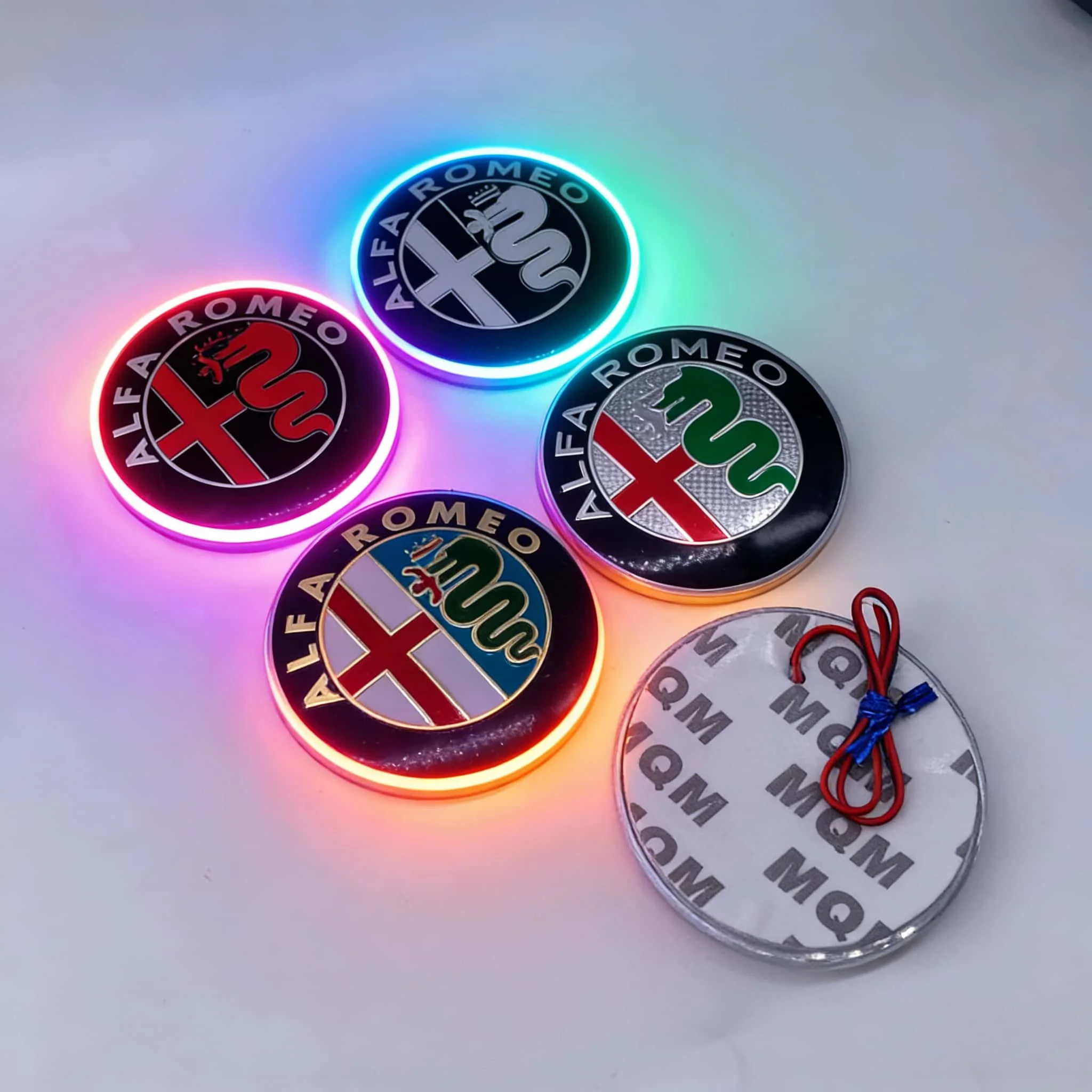Image of 1 Stück 74mm 75mm LED-Emblem-Licht-Abzeichen für Alfa Romeo, vorderes und hinteres Kofferraum-Logo, Aufkleber, Dekorationslampe