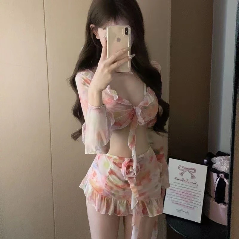 2025 2 ชิ้นเซ็กซี่บิกินี่ชุดว่ายน้ําแขนยาวผู้หญิงชุดว่ายน้ําจีบกระโปรงยาว Beachwear หนึ่งขนาด