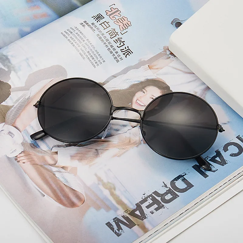 Retro Hip Hop Round Metal Frame Sunglasses Fashion Small Round Sunglasses Disco Party Lenses Men's and Women's Glasses