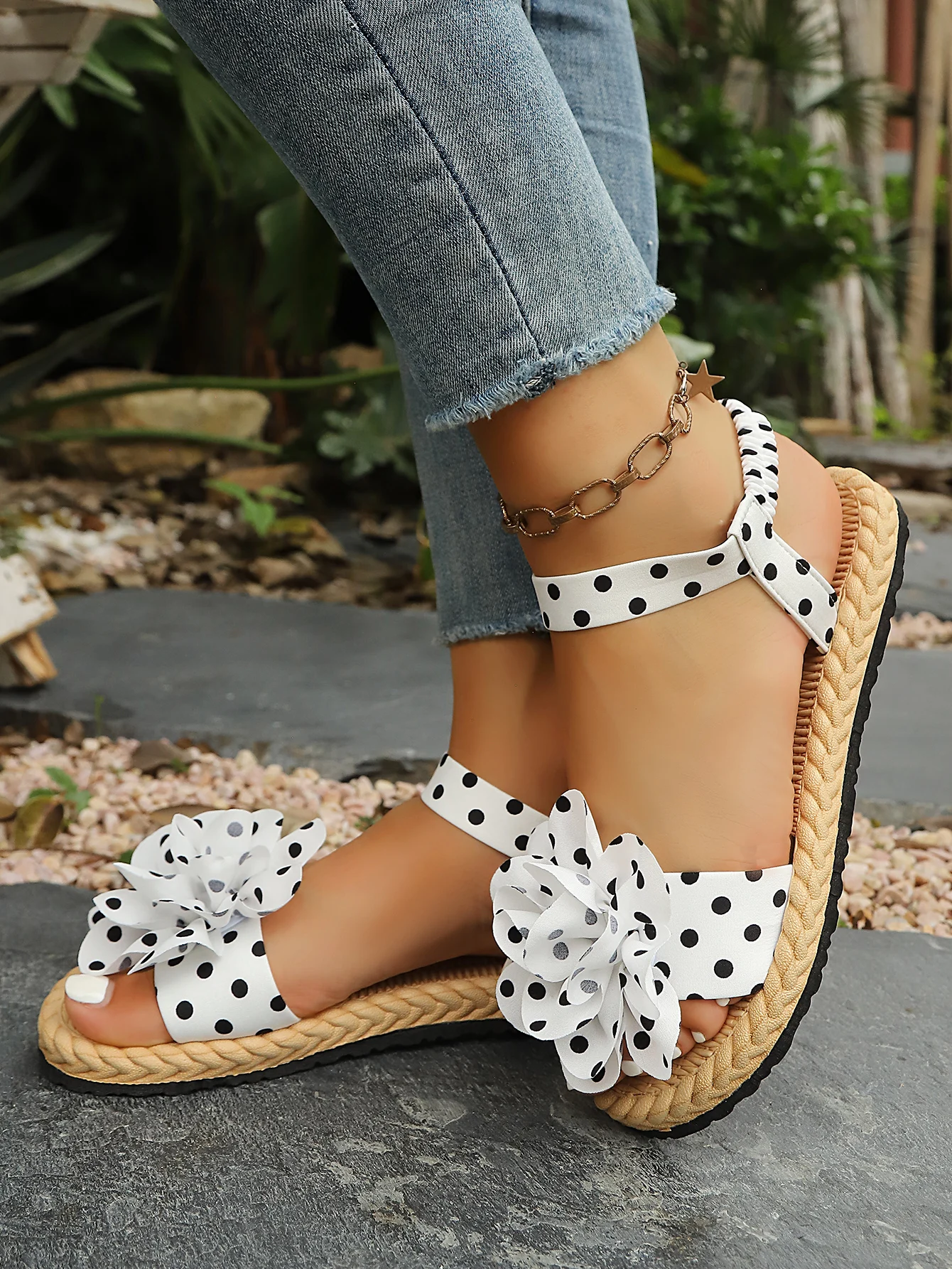 Flache Sandalen zum Hineinschlüpfen mit Schleife, Polka-Dot-Muster, weicher Boden, bequeme flache Schuhe für den Strandurlaub, Damen-Freizeitschuhe – Detail 7