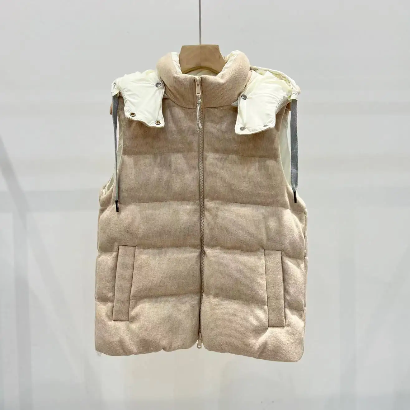 Gilet in piumino da donna 2024 nuovo autunno inverno catena di perline colletto alla coreana cerniera Fly canottiere senza maniche casual