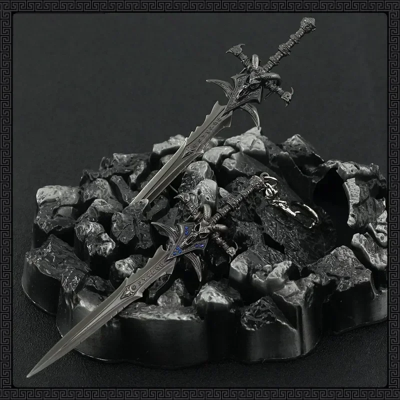 14 cm World of Warcraft Spiel Waffe Lich King Frostmourne Verschiedene Legierung Schwert Schlüsselanhänger Waffensammlung Desktop Weihnachtsgeschenke