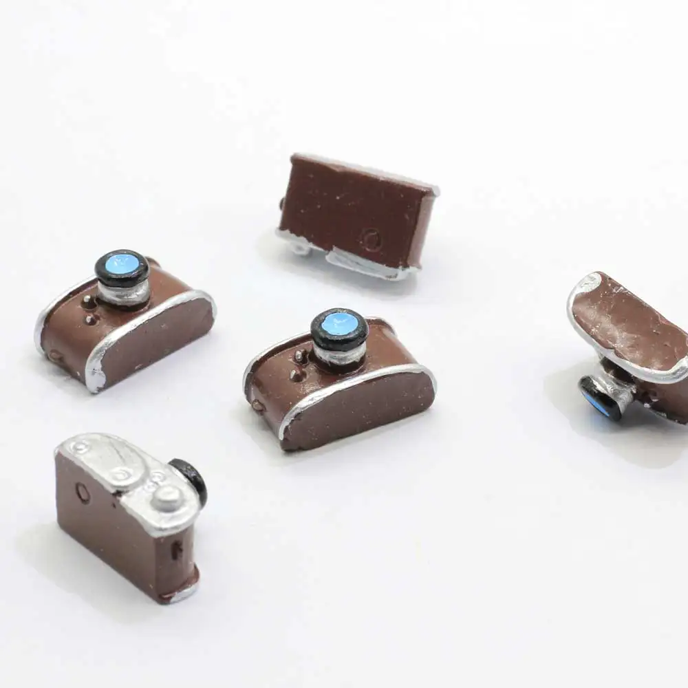 Cute Resin Miniatures Camera Figurines 100pcs Mini Camera Simulation Toy Doll House Ornament DIY Home Micro Landscape Crafts