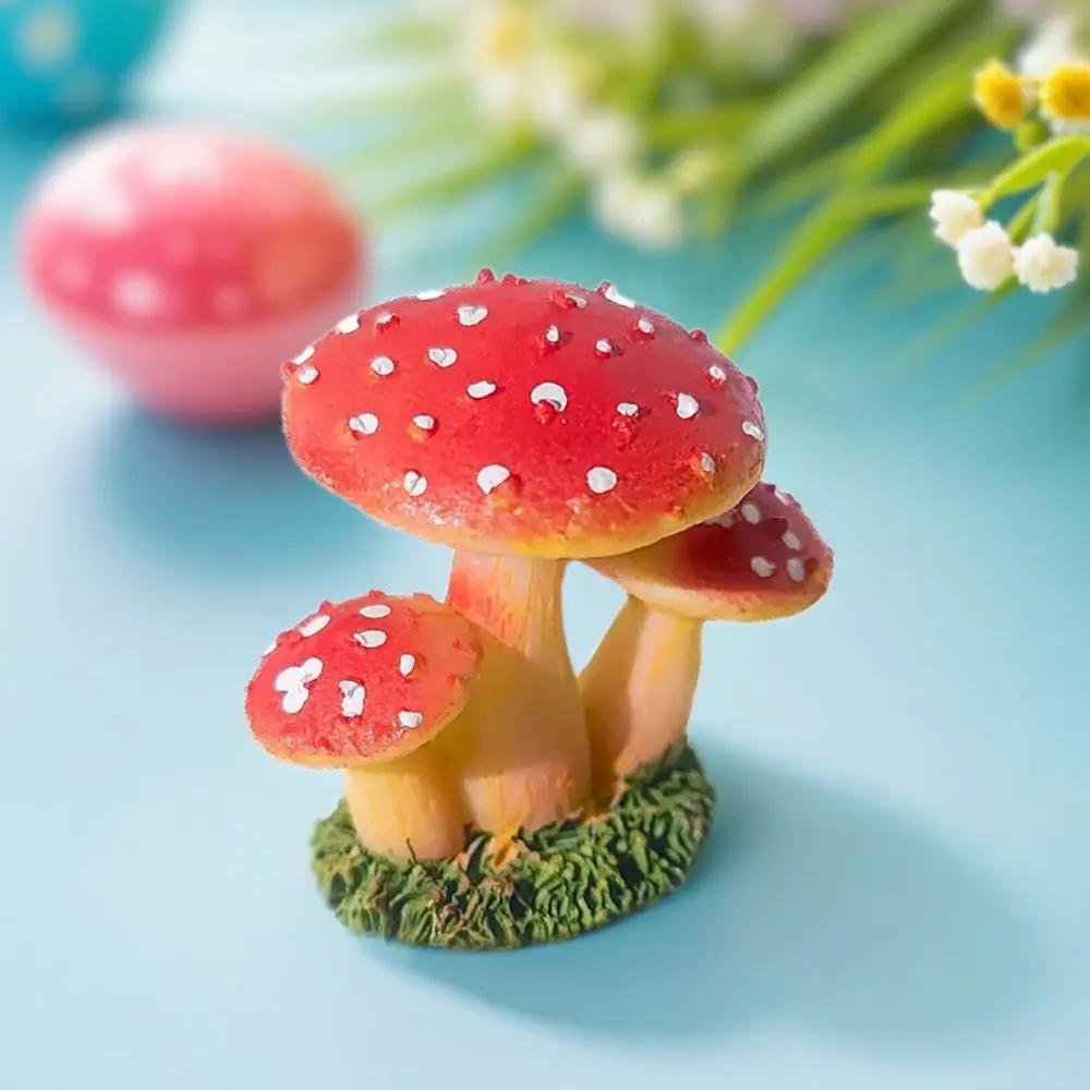Fashion Resin Crafts Mushroom Statue Realistic Planter Ornaments Simulation Mushroom Garden Decoration Mushroom Sculpture