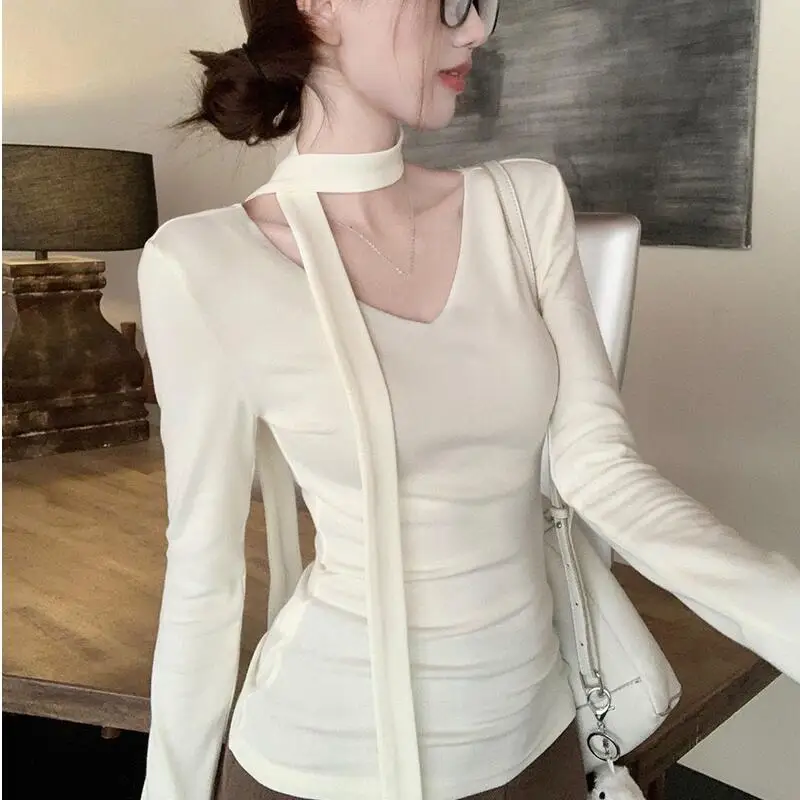 

Pure desire wind сексуальная лента с подвесным воротником и длинными рукавами, женская весенне-осенняя немецкая бархатная мягкая базовая рубашка, новый стиль