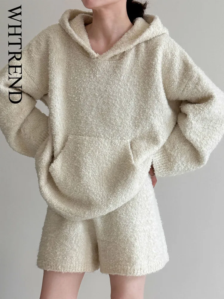 WHTREND 부드럽고 달콤한 따뜻한 울 후드 스웨터 + 반바지 가을 겨울 여성의 새로운 니트 캐주얼 세트 WH1606