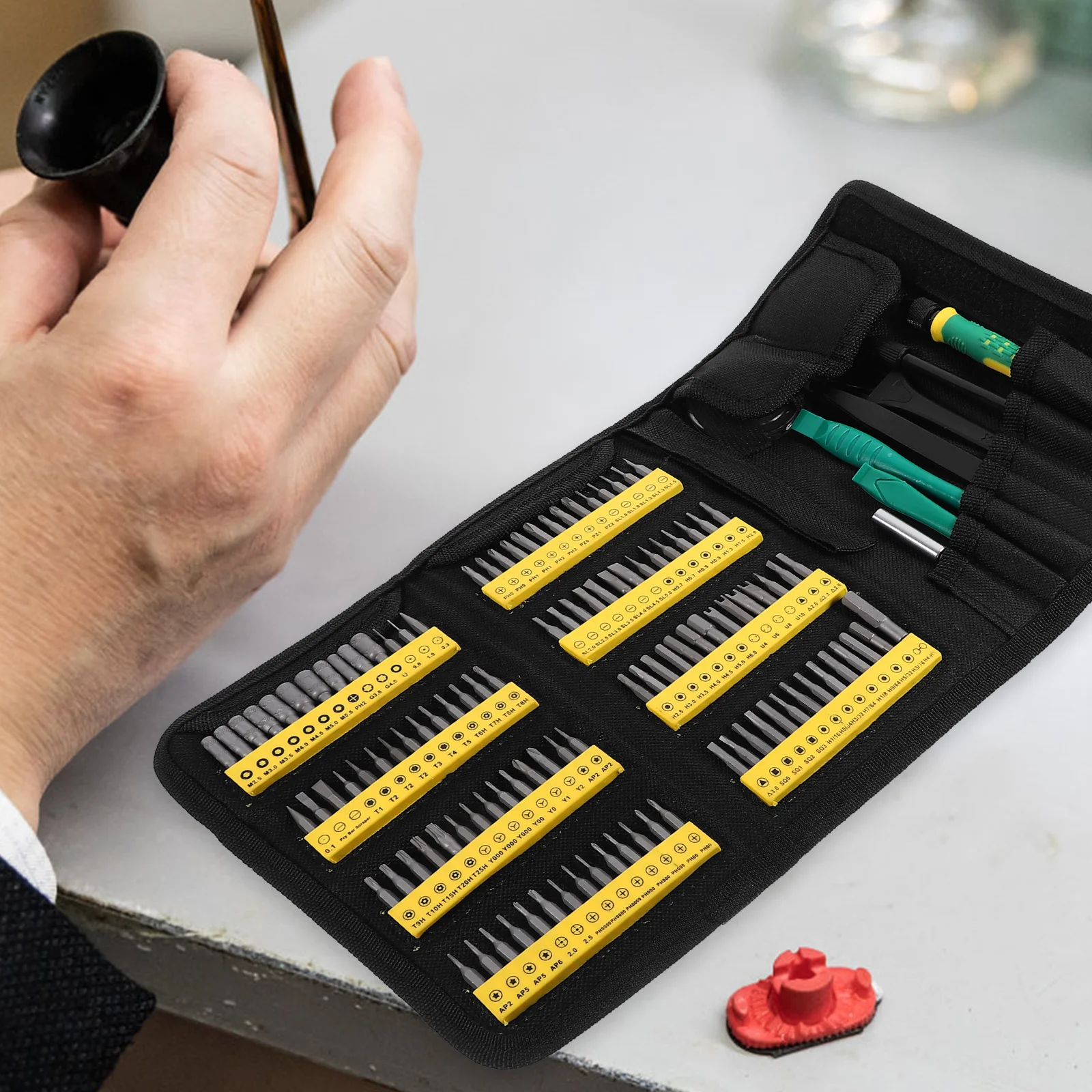 

1Set 126 in 1 Precision Screwdriver Kit Sturdy Repair Toolkit for Digital Devices Mobile Phone Disassemble Tools