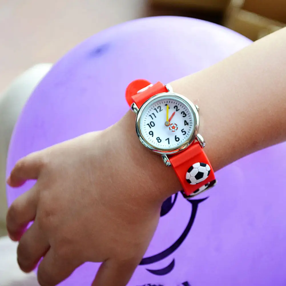 Soccer Theme Watch Red Cartoon Silicone Quartz Precise Sports Watch Lovely Unique Design Childrens Birthday Gift