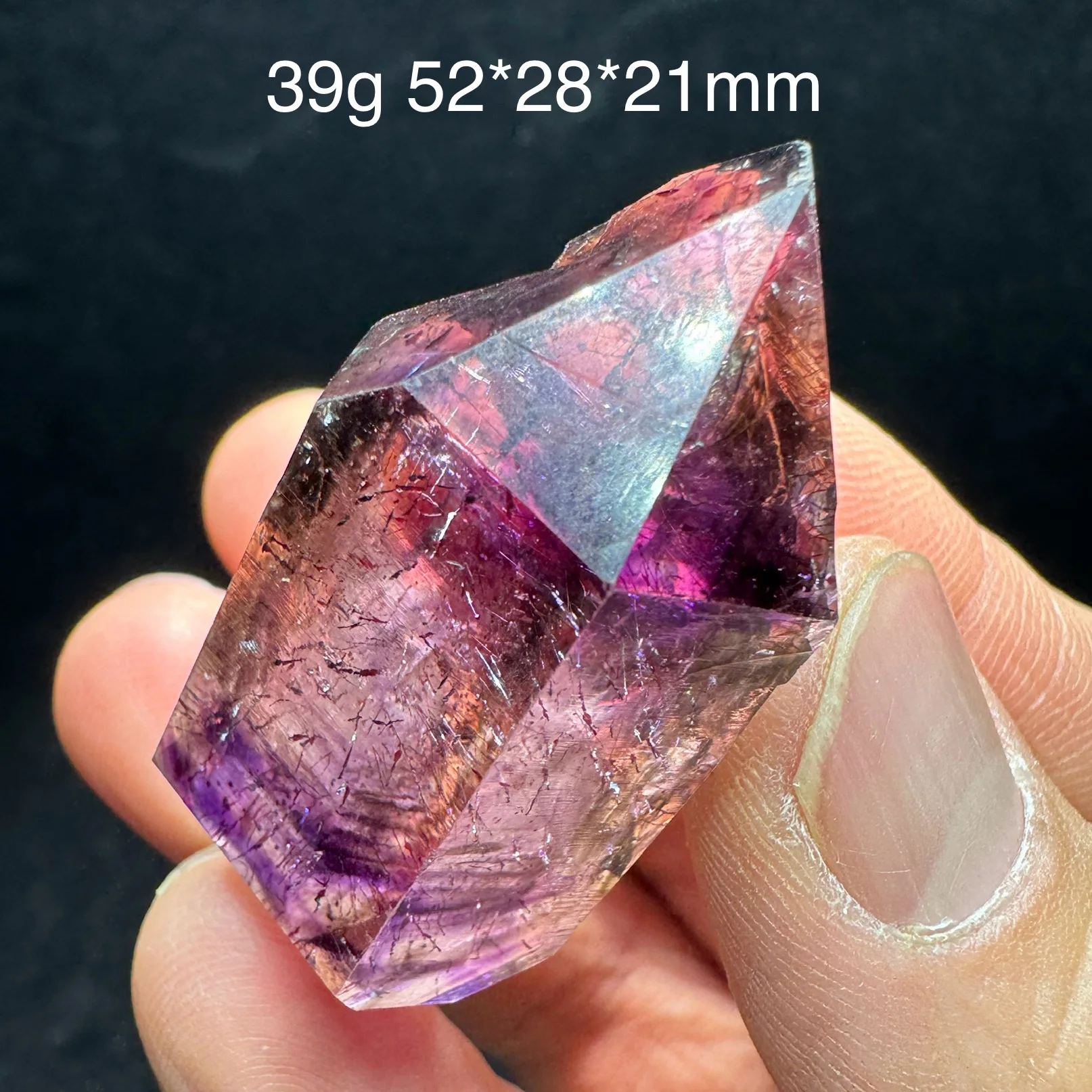 

29 г Натуральный необработанный камень Аметист Супер Семь, кристалл с эффектом текучей воды, образец минерала, кварцевый целебный камень. Образец видео.