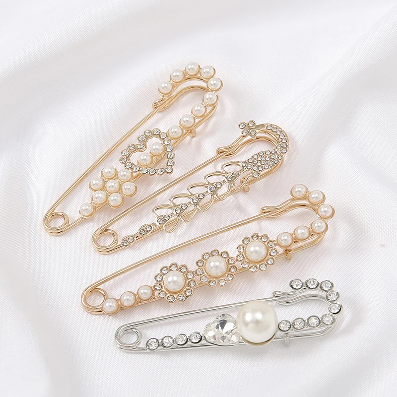 Wholesale 4pcs/Bag Pearl Decorated Brooches Pins Mixed Design Accessories For Women Muslim Fashion Hijab Scarf Pin 5.6*2cm