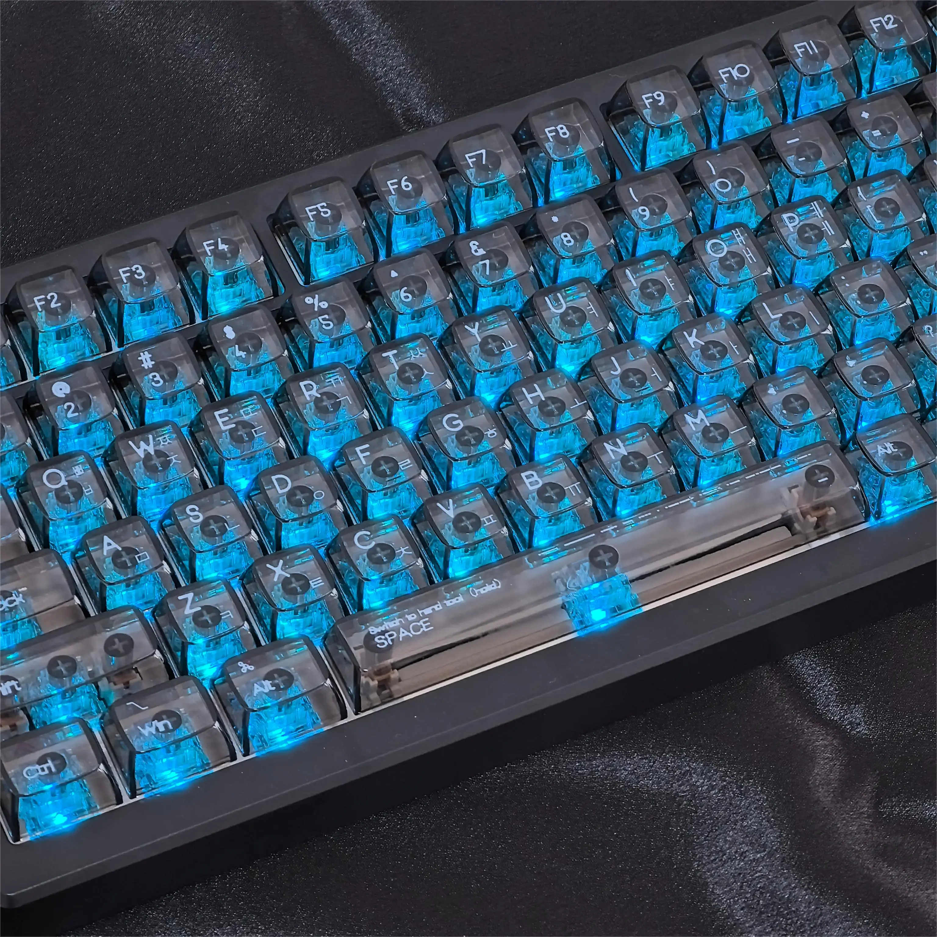 Koreaanse Keycaps 132 toetsen Zwart transparant Keycap CBSA-profiel PC-materiaal Key Caps Geschikt voor MX Switch mechanisch toetsenbord