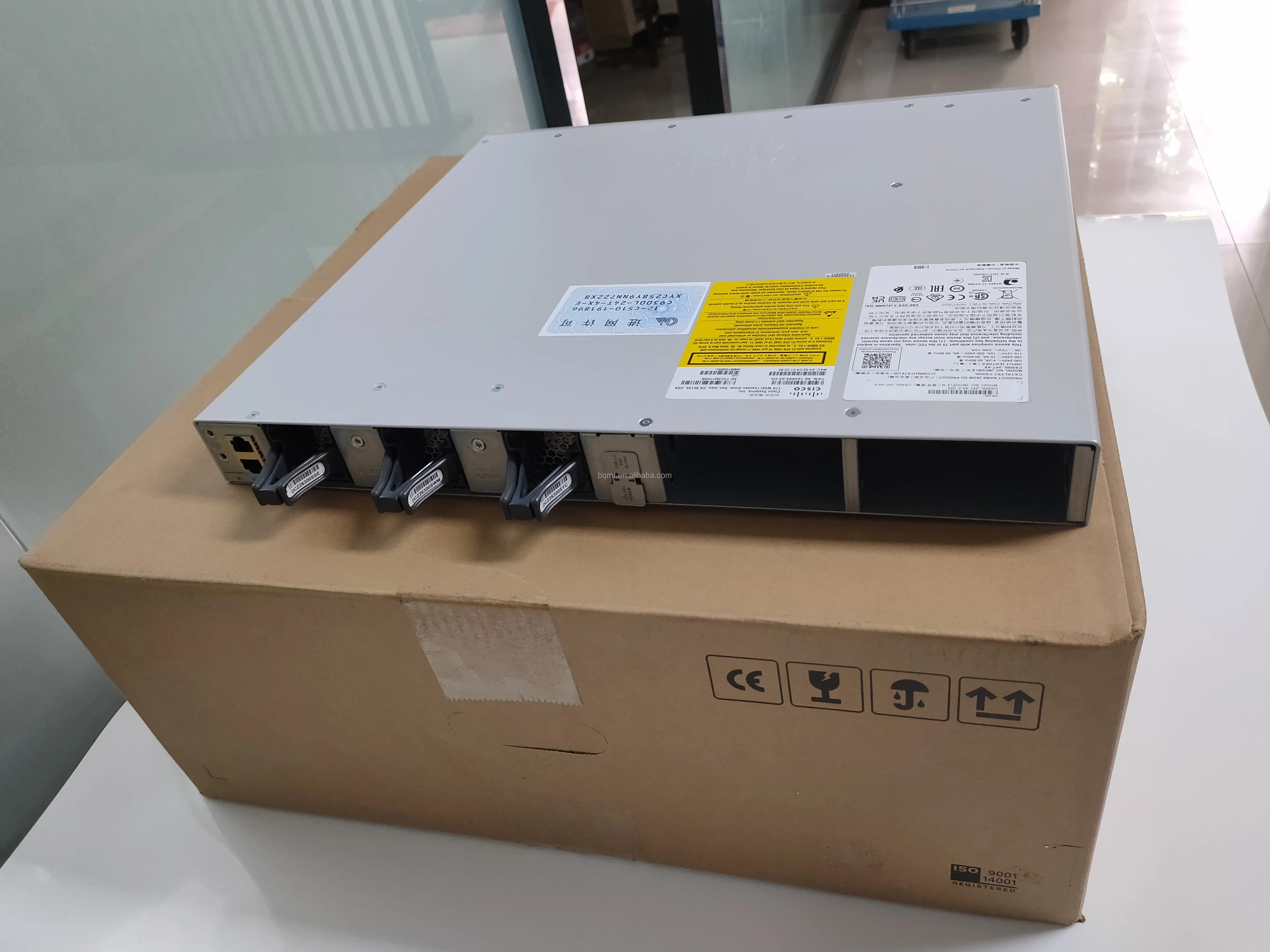 C9300X-24Y-A 24포트 25G/10G/1G S - Switch 24 Port 10G Uplink 리뷰 및 가격