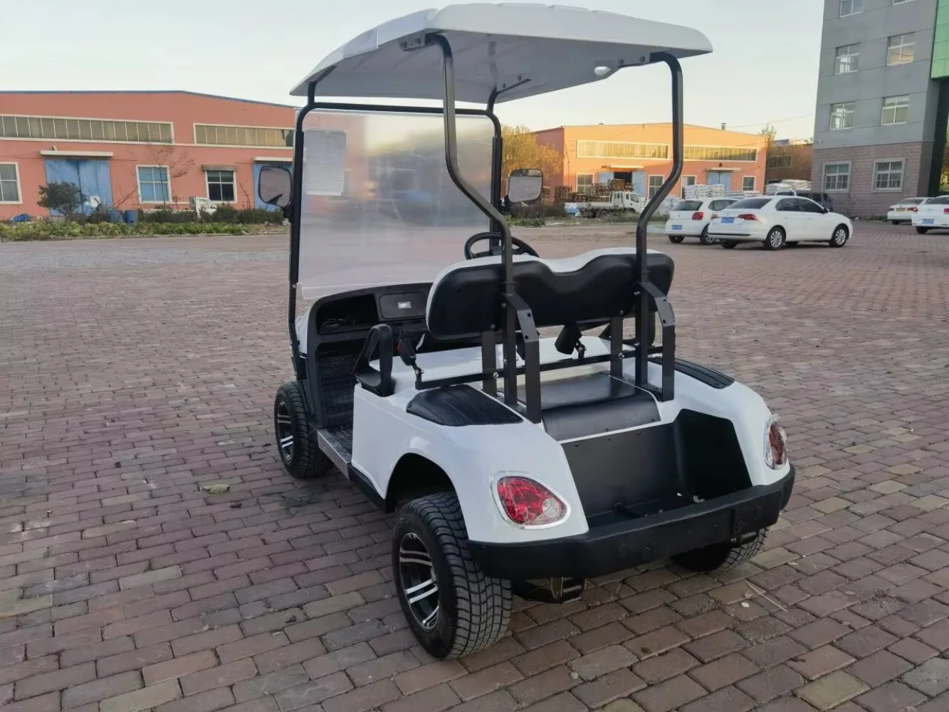 2023 بالجملة 48 فولت 2023 بالجملة Hotsale نادي كهربائي سيارة عربات التي تجرها الدواب 2 عجلة كهربائية صغيرة مقعد واحد عربة جولف