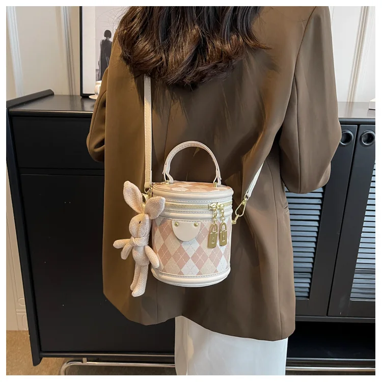 Fashionable Versatile Diamond Bucket Bag for Girls Street Trendy Retro Floral Print Small Bucket Bag Urban Women Shoulder Bag