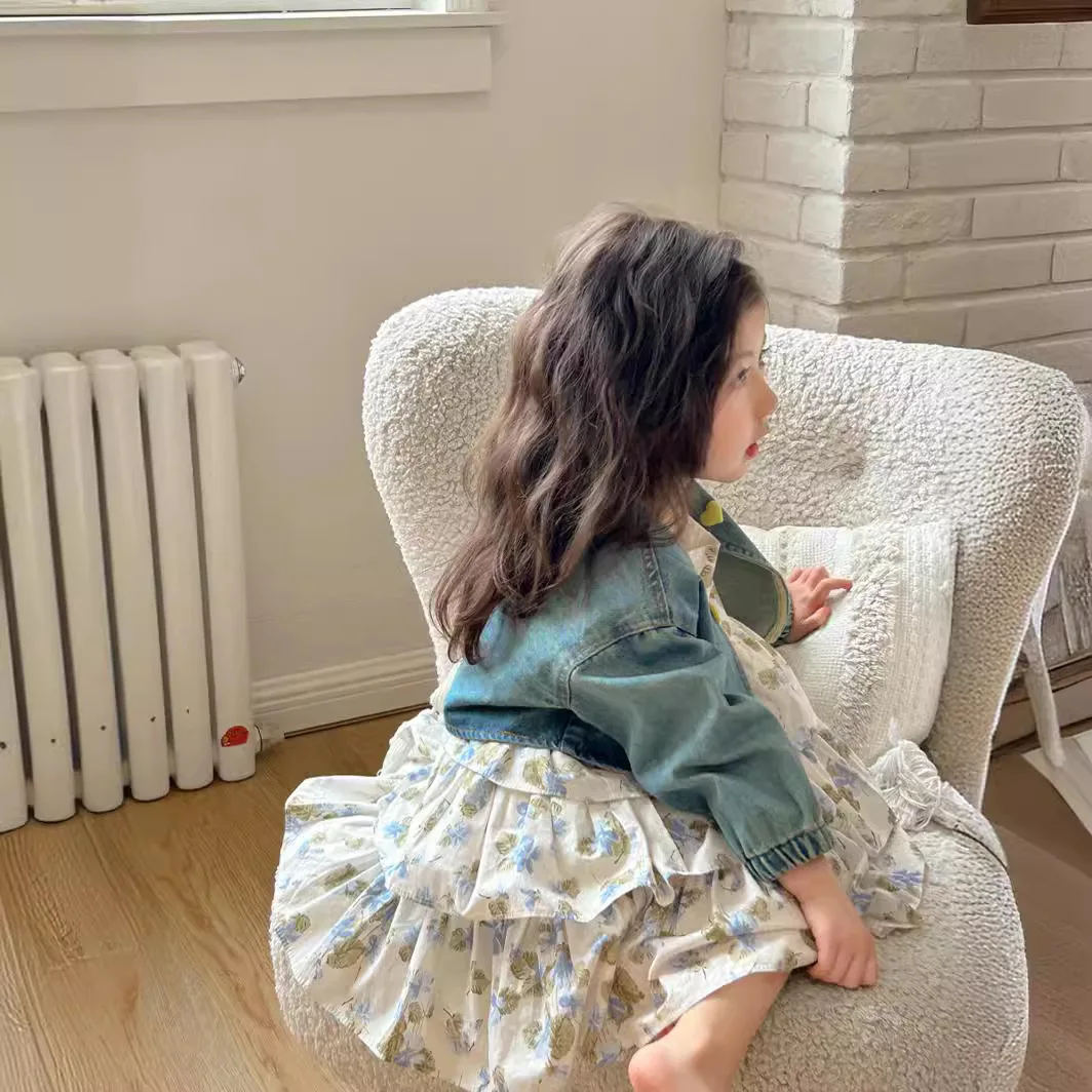 

24 Year Spring/Summer New Girl's And Medium School Fragmented Flower Sling Dress Denim Small Coat Two Piece Children's Set