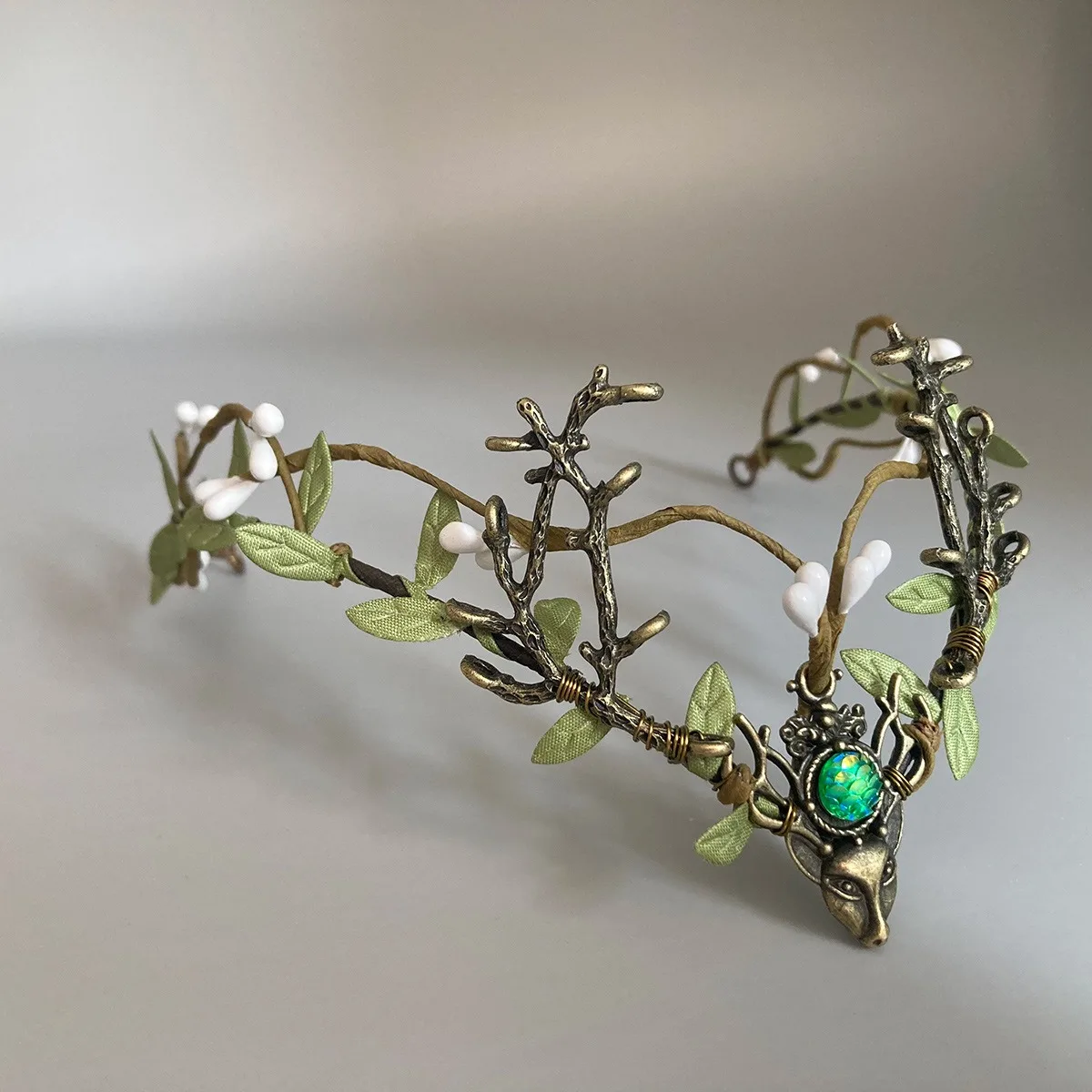 Handmade Forest Leaf Crown Elven Crown Elf Tiara Vine Headpiece Witch Women Girls Renaissance Halloween Cosplay Gothic Headband