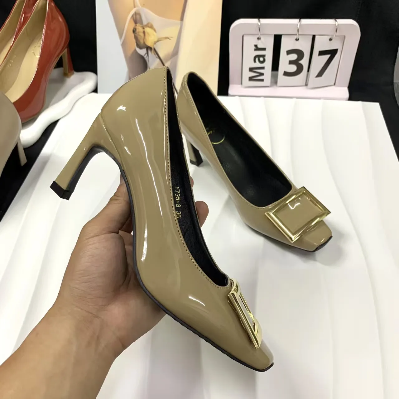 جديد عارية اللون رقيقة عالية الكعب تنوعا موضة الفم الضحلة ساحة تو المعادن حفلة مربع زر المرأة حذا فردي للسيدات بواسطة التدفق #4