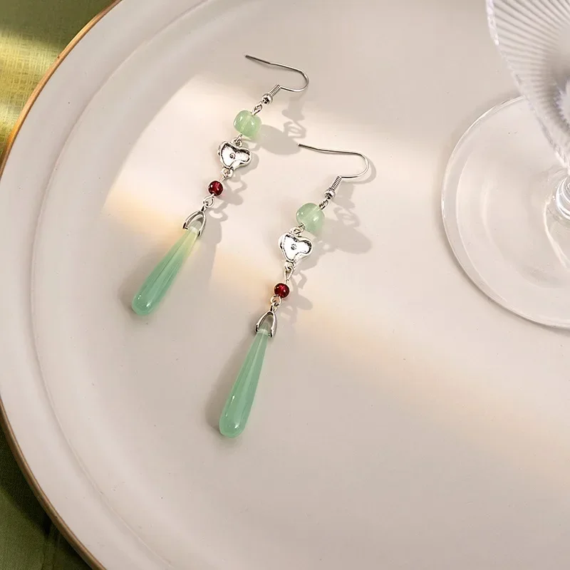New Chinese Retro Water Drop Pendant Earrings, Antique Imitation Jade Hanfu Accessories, Long Earrings, Chinese Style Earrings.