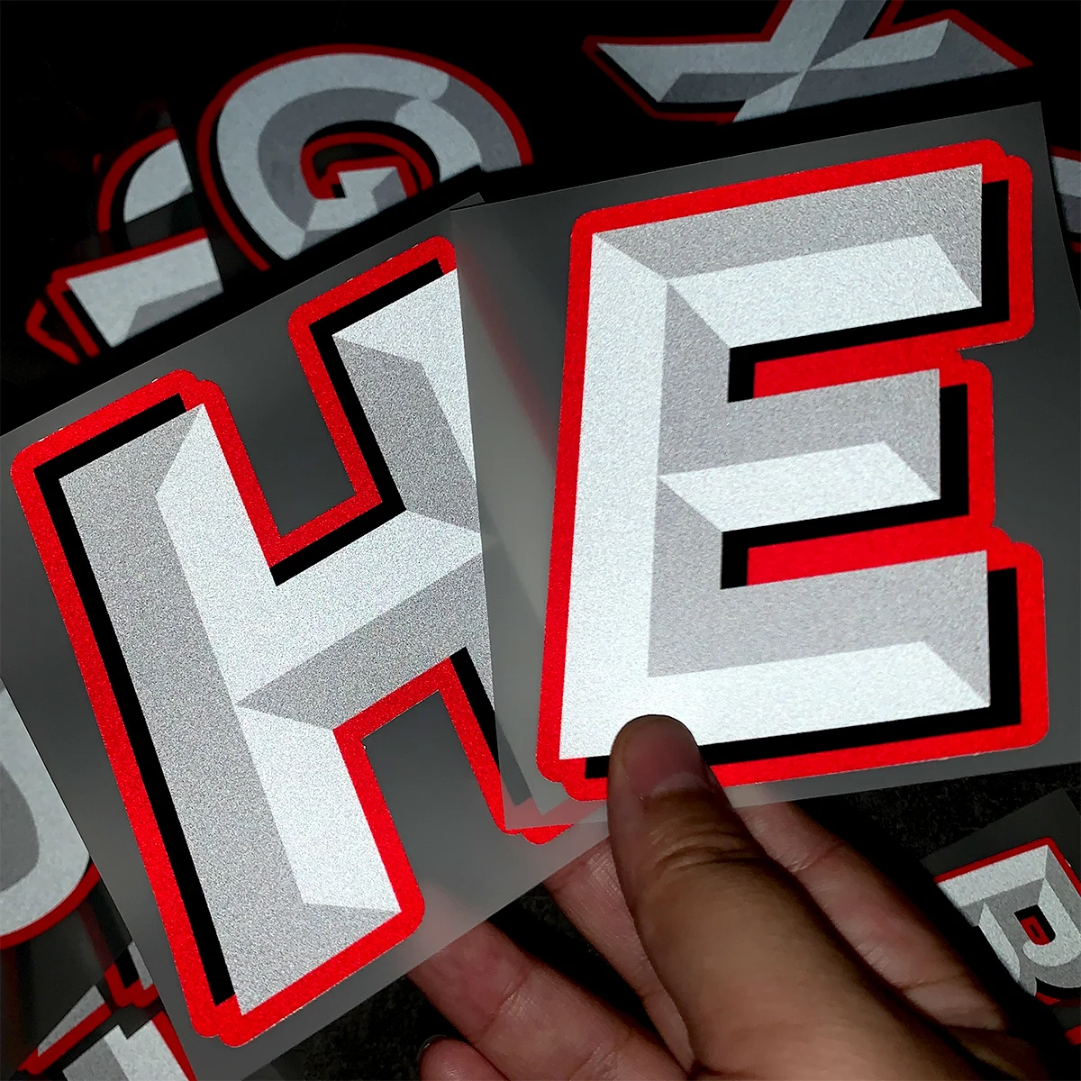 A a z 26 letras diy motorista de corrida texto adesivos da motocicleta para moto tanque combustível corpo capacete pára-brisa carenagem acessórios decalque