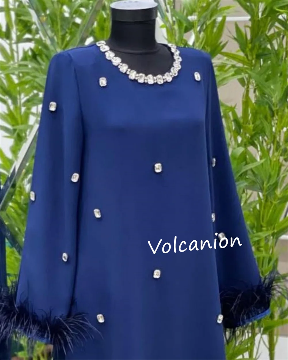 تخصيص جيرسي حجر الراين ريشة ألف خط س الرقبة فساتين طويلة مناسبة مخصصة الأحجام الرجعية الكلاسيكية المتاحة