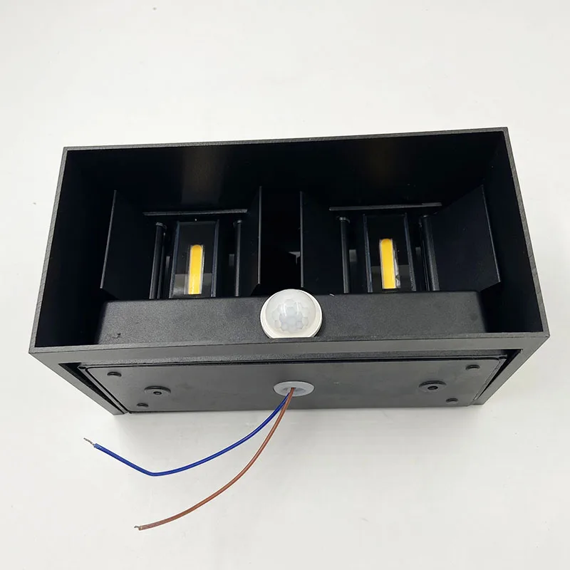 Outdoor Waterproof IP65 Wall Lamp Porch Light 90-260V Garden lamp Decoration PIR Motion Sensor Night indoor Outdoor Wall light
