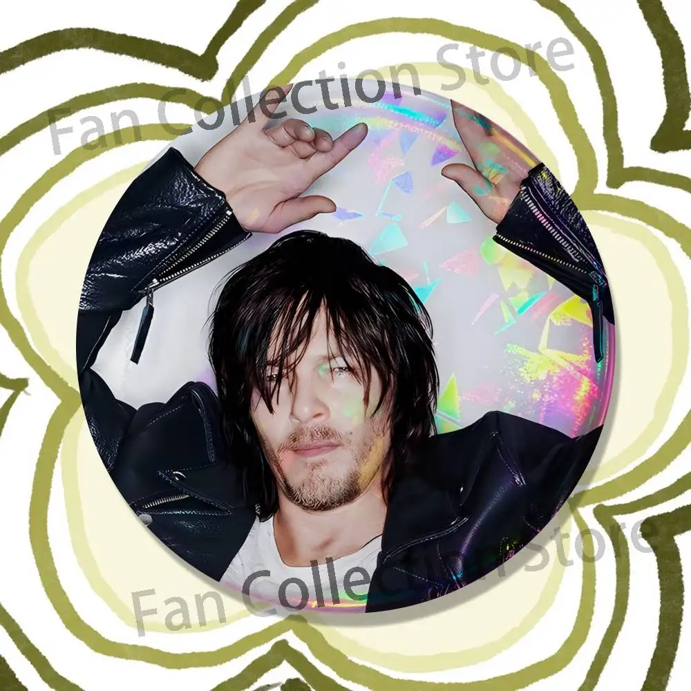 D-Daryl D-Dixon 22mm,32mm,42mm,58mm,75mm Round Badge Brooch for Various Clothing Backpacks Jewelry Accessories Gift
